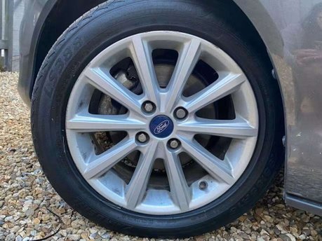 Ford B-Max 1.6 Titanium Navigator MPV 5dr Petrol Powershift Euro 6 (105 ps) 9