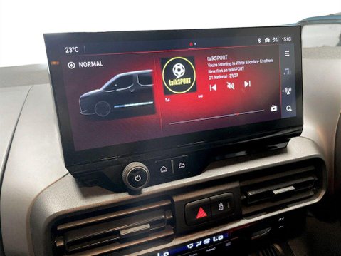 Vauxhall Combo Life 52kWh Ultimate MPV 5dr Electric Auto (7.4kW Charger) (136 ps) Cruise Contr 16