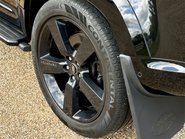 Land Rover Defender V8 38