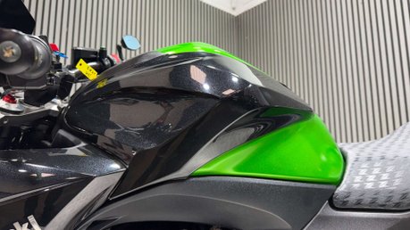 Kawasaki Z 2015 ONLY 8K STUNNING EXAMPLE LONG MOT 800CC NAKED 16