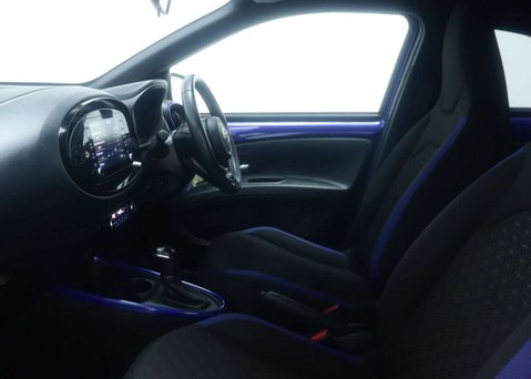 Toyota Aygo X 1.0 Aygo X Edge VVT-i Auto 5dr 46