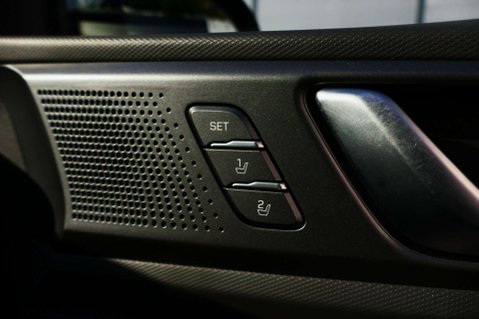 Hyundai IONIQ 1.6 IONIQ Premium SE FHEV Semi-Auto 5dr 35