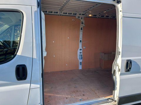 Citroen Relay 2.2 BlueHDi 35 Enterprise Edition Panel Van 5dr Diesel Manual L3 High Roof 12