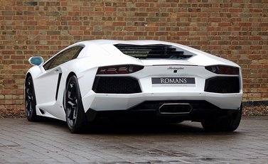 Lamborghini Aventador LP 700-4 14