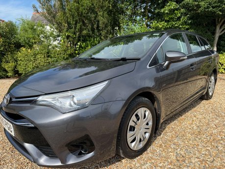 Toyota Avensis 1.6 D-4D Active Touring Sports Euro 6 (s/s) 5dr 5