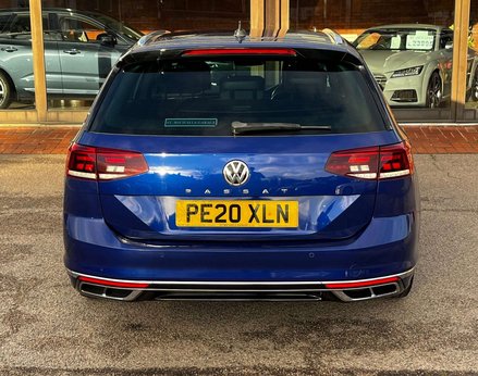 Volkswagen Passat 1.5 Passat R-Line TSi Evo 5dr 6