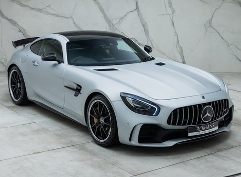 Mercedes-Benz AMG GT R 11
