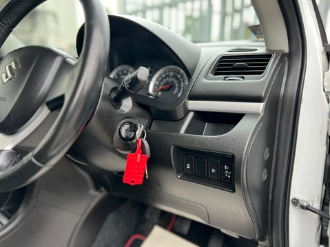 Suzuki Swift SZ3 34