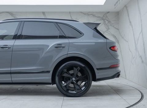 Bentley Bentayga V8 AZURE 42