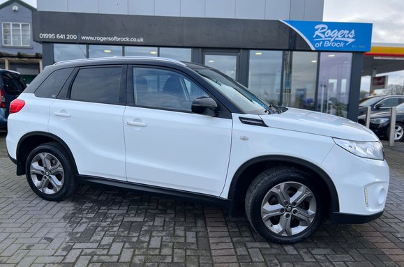 Suzuki Vitara 1.6 SZ-T AUTOMATIC 1