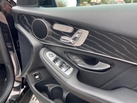 Mercedes-Benz GLC 2.1 GLC250d AMG Line (Premium) G-Tronic+ 4MATIC Euro 6 (s/s) 5dr 70