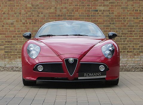 Alfa Romeo 8C Spider 3