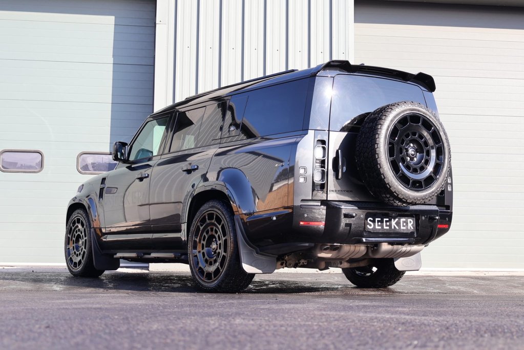 Land Rover Defender 130 X MHEV 8 SEATER STYLED BY SEEKER HUGE SPEC  4