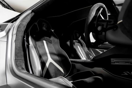 Lamborghini Aventador SV AD PERSONAM. FACTORY SATIN CARBON FIBRE EXT. COMFORT SEATS. FRONT LIFT. 21