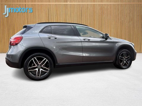 Mercedes-Benz GLA 1.6 GLA180 Urban Edition SUV 5dr Petrol 7G-DCT Euro 6 (s/s) (122 ps) 9