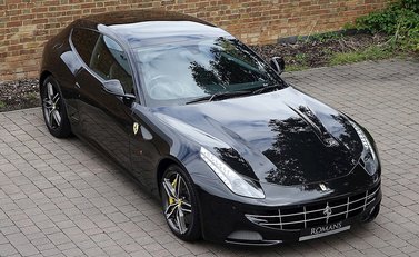 Ferrari FF 28