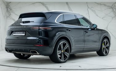 Porsche Cayenne V6 E-Hybrid 3