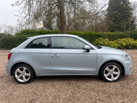 Audi A1 1.0 TFSI Sport Euro 6 (s/s) 3dr (Nav) 7