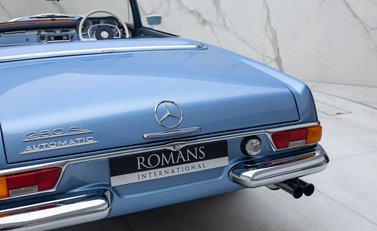 Mercedes-Benz 280 SL W113 Pagoda 34