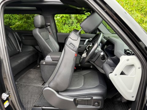 Land Rover Defender 3.0 D250 MHEV X-Dynamic S Auto 4WD Euro 6 (s/s) 3dr 16
