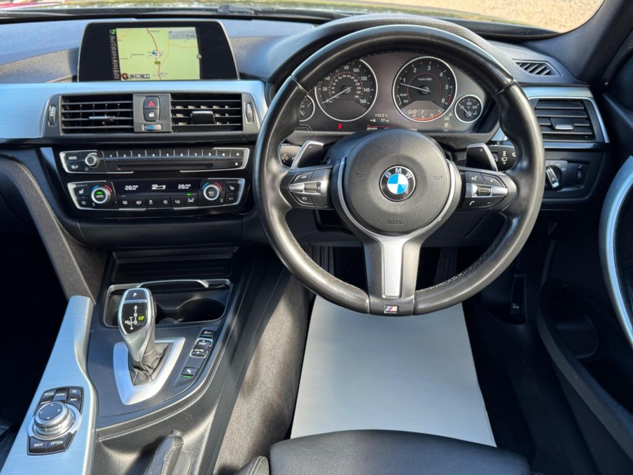 2015 BMW 3 Series — image 2