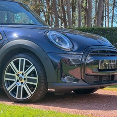Mini Hatch COOPER EXCLUSIVE 4