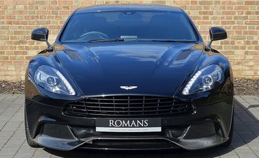 Aston Martin Vanquish Carbon Edition 2
