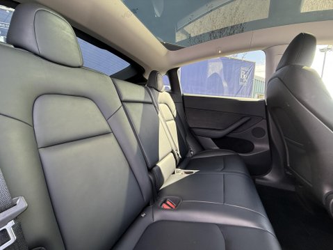Tesla Model Y (Dual Motor) Long Range SUV 5dr Electric Auto 4WDE (384 bhp) 26