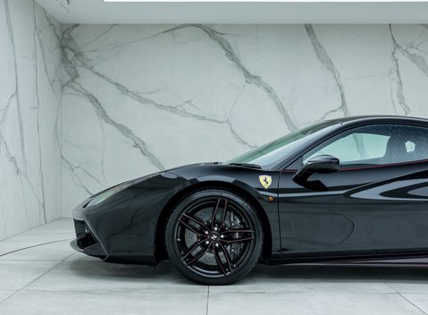 Ferrari 488 GTB Tailor Made 53