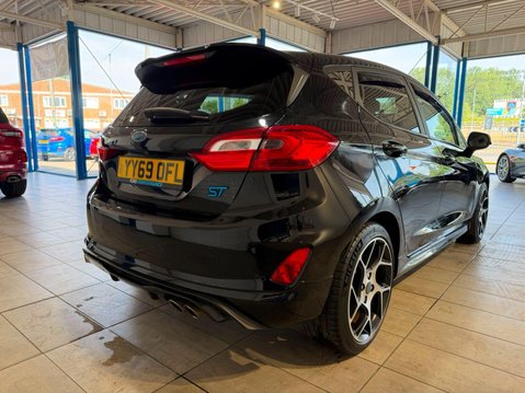 Ford Fiesta 1.5T EcoBoost ST-2 Euro 6 (s/s) 5dr 4