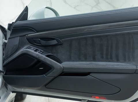 Porsche 911 GT2 RS (991) 26