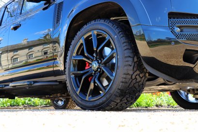 Land Rover Defender 110