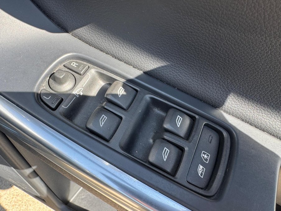 2014 Volvo XC60 — image 28