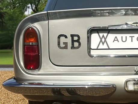 Aston Martin DB6 MANUAL 16
