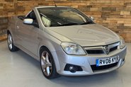 Vauxhall Tigra 1.4i 16v Exclusiv Convertible 2dr Petrol Manual (a/c) (146 g/km, 89 bhp) 1