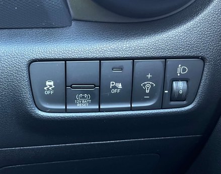 Hyundai KONA 1.6 Kona SE Connect GDi HEV Semi-Auto 5dr 58