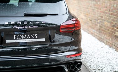 Porsche Cayenne Turbo 25