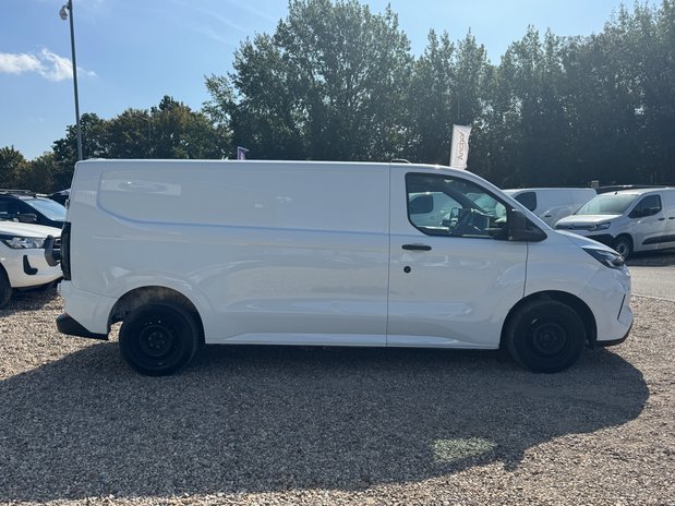 Ford Transit Custom LWB L2H1 Low Roof Trend 300 Air Con Sensors Cam EURO 6 5