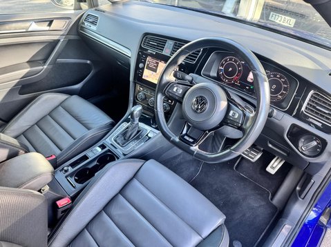 Volkswagen Golf R TSI 4MOTION DSG 18