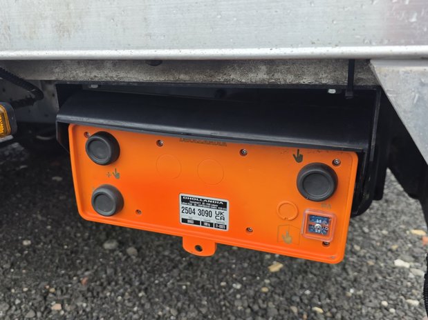 Iveco Daily DAILY 72C18 DIESEL 3.0 Business Box Van 5100 WB Hi-Matic With Tailift 18