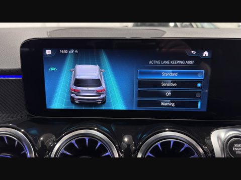 Mercedes-Benz GLB GLB 200 AMG LINE PREMIUM PLUS NIGHT EDITION 65