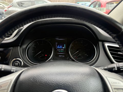 Nissan Qashqai 1.2 DIG-T Acenta Premium SUV 5dr Petrol Manual 2WD 15