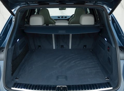 Porsche Cayenne TURBO S E-HYBRID 32