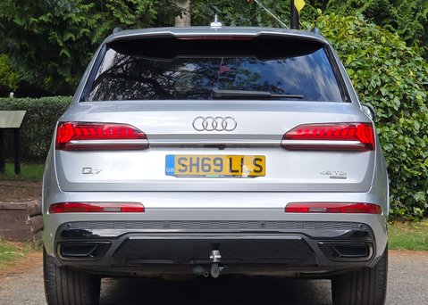 Audi Q7 3.0 Q7 Black Edition 45 TDI MHEV Quattro Auto 4WD 5dr 25