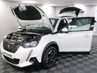 Peugeot 2008 PURETECH S/S ALLURE PREMIUM 16
