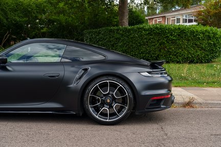 Porsche 911 TURBO S PDK 14