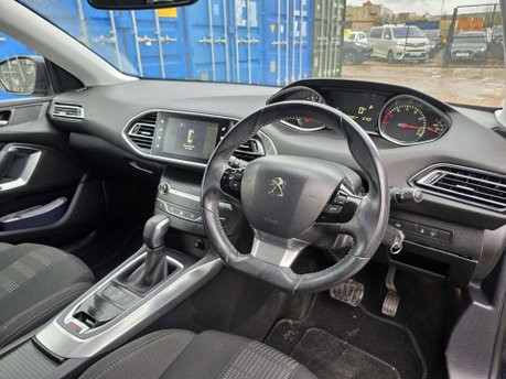 Peugeot 308 1.2 PureTech Allure Hatchback 5dr Petrol EAT Euro 6 (s/s) (130 ps) 56