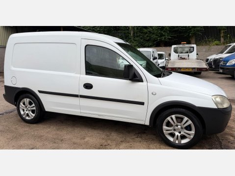 Vauxhall Combo 1.3 CDTi 1700 16v Panel Van 3dr Diesel Manual (134 g/km, 69 bhp) 6