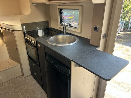 Swift Edge 476 6 Berth Motorhome Fiat Ducato 2.3 M/Jet 120 Chassis 18