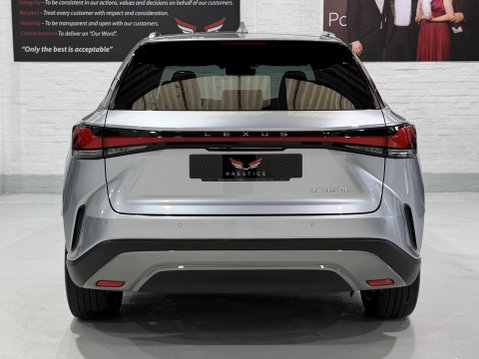 Lexus RX 450H PLUS TAKUMI 18